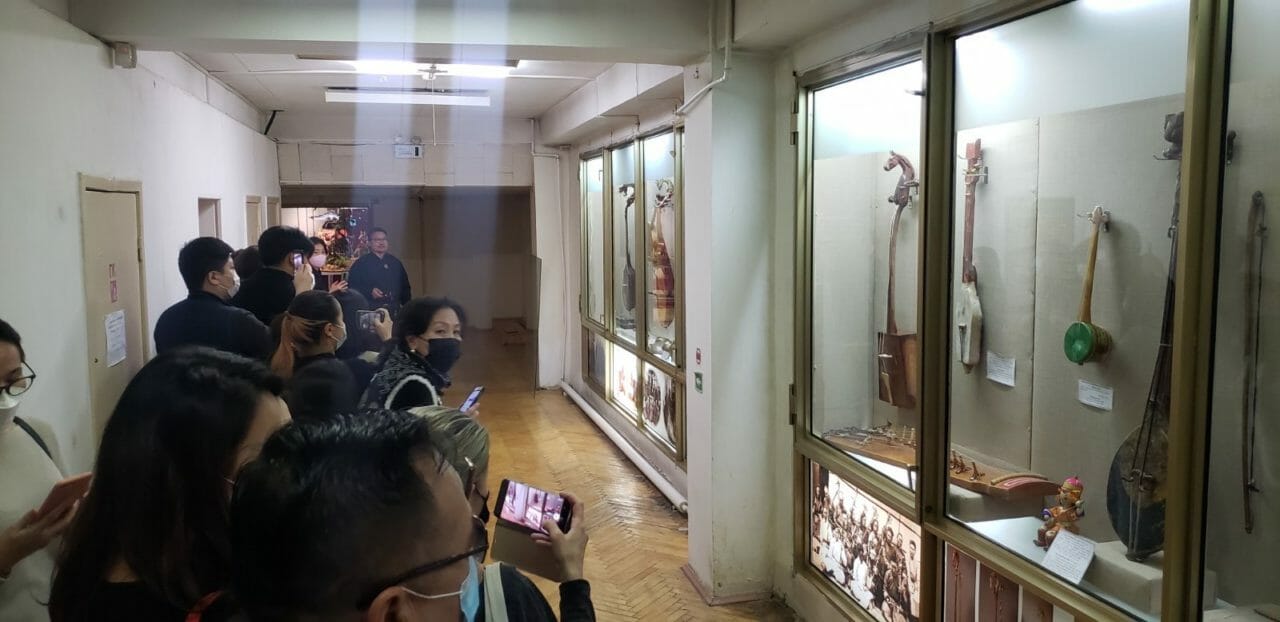 Exhibits of all kinds related to the history of Mongolian theater